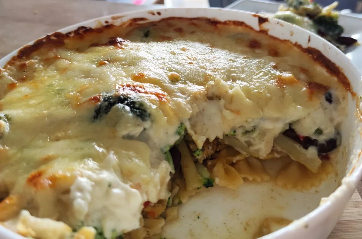 Zapiekanka beszamelowa - łatwy przepis na pyszne danie na obiad