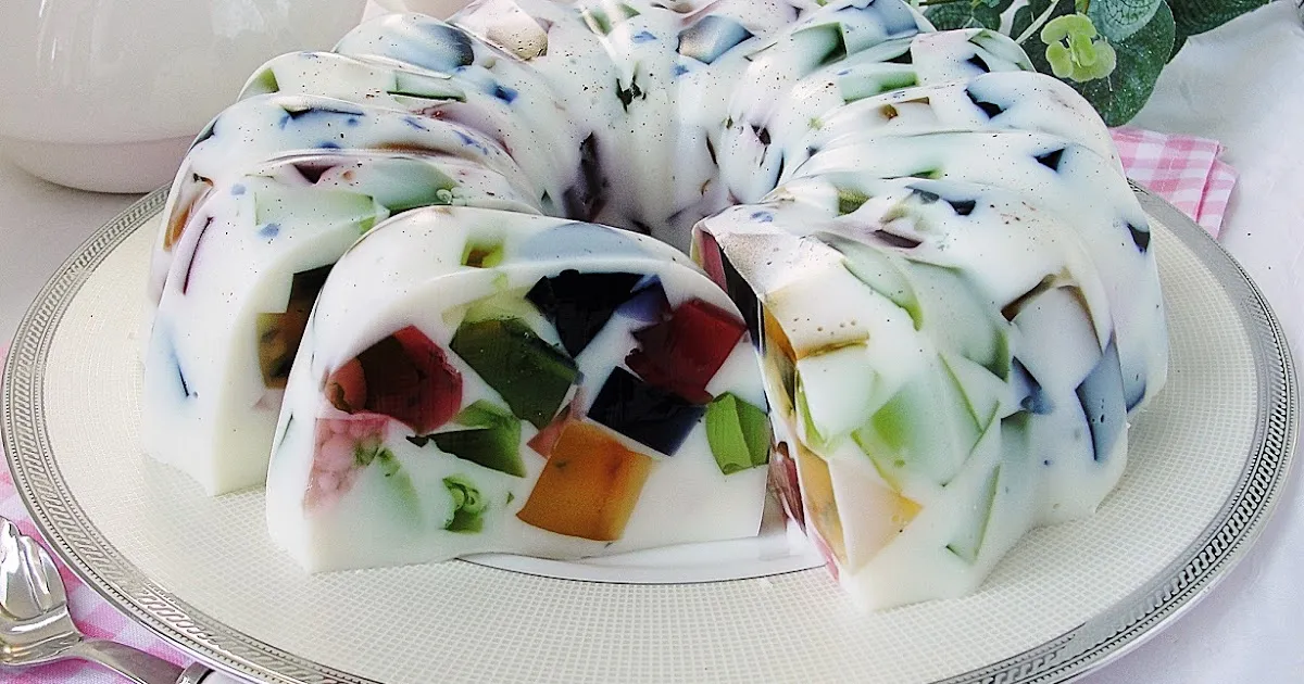 Pyszne ciasto salceson z mleka i galaretek - prosty przepis na deser Pyszne ciasto salceson z mleka i galaretek - prosty przepis na deser