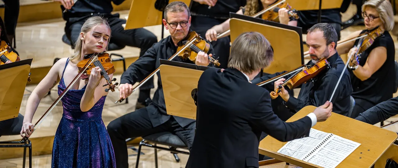Orkiestra symfoniczna filharmonii śląskiej: historia, koncerty i osiągnięcia