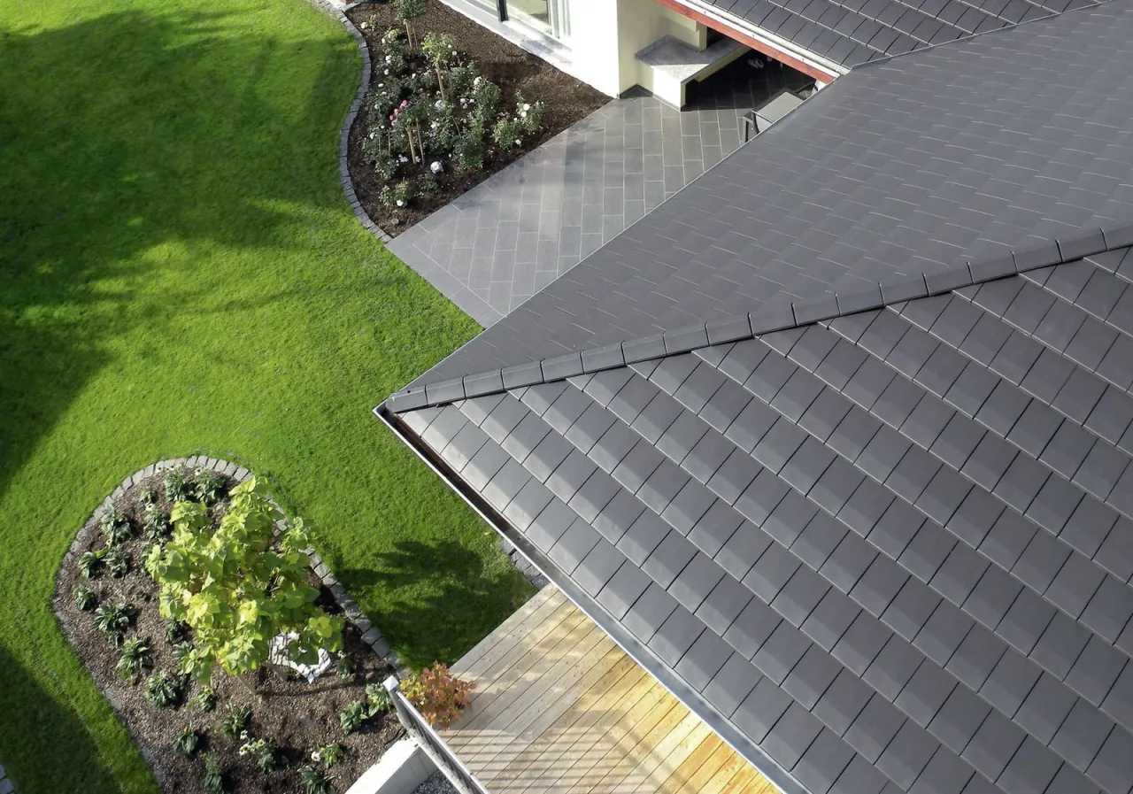 Płyty dachowe: Przewodnik po wyborze idealnego pokrycia