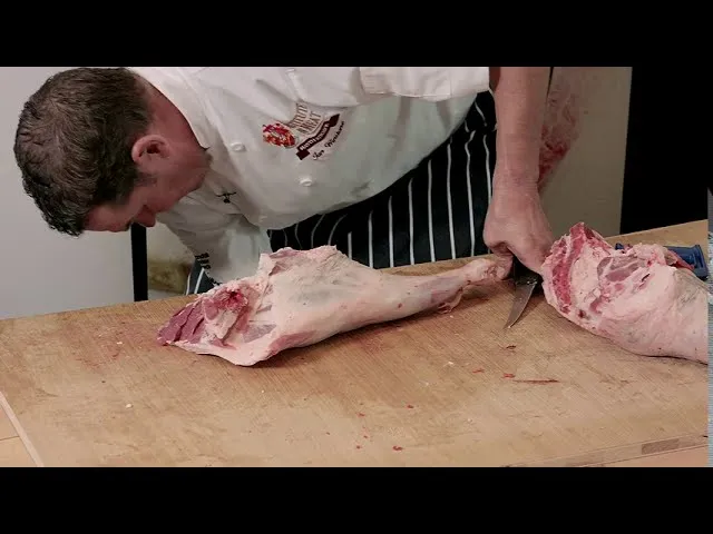 Jak rozebrać jagnięcinę - proste techniki i wskazówki dla każdego