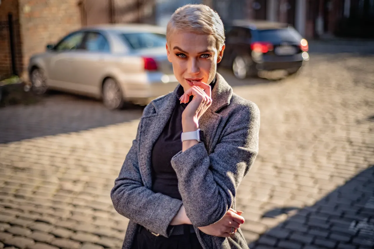 Modeling po 30.? Tak! Przewodnik, jak zacząć karierę modelki.