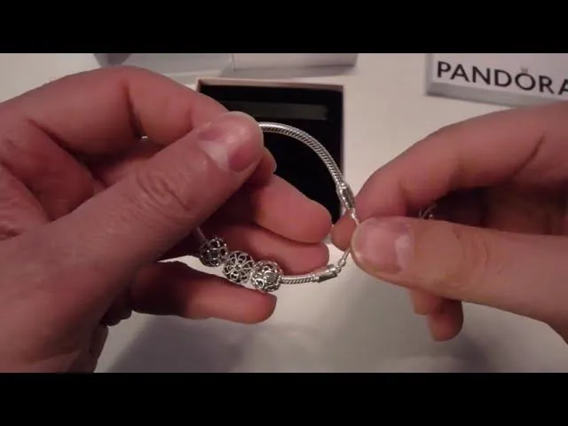 Jak wyczyścić bransoletkę Pandora, aby odzyskać jej blask i urok