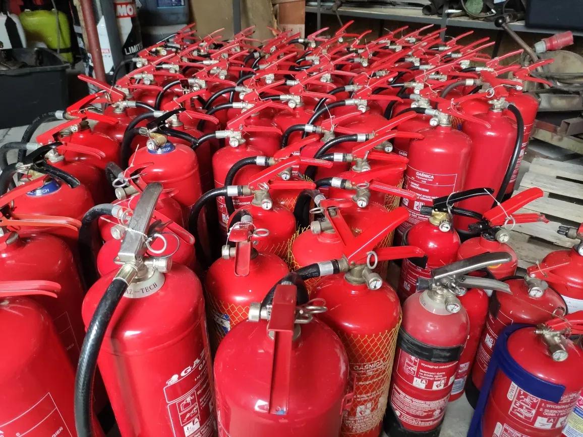 Jaką gaśnicę do warsztatu samochodowego wybrać, aby zapewnić bezpieczeństwo?