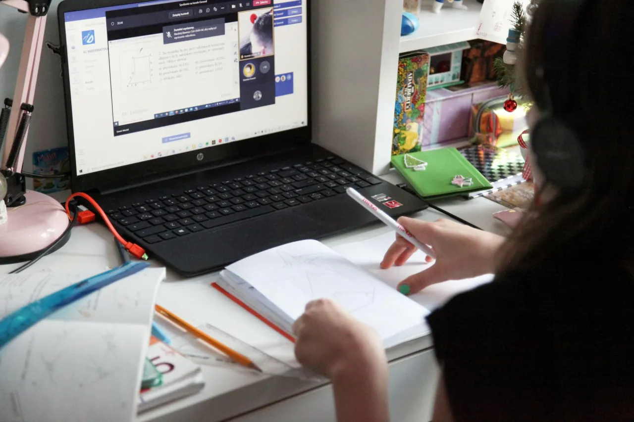 Zdalne nauczanie kiedy koniec? Ostatnie dni nauki zdalnej w Polsce