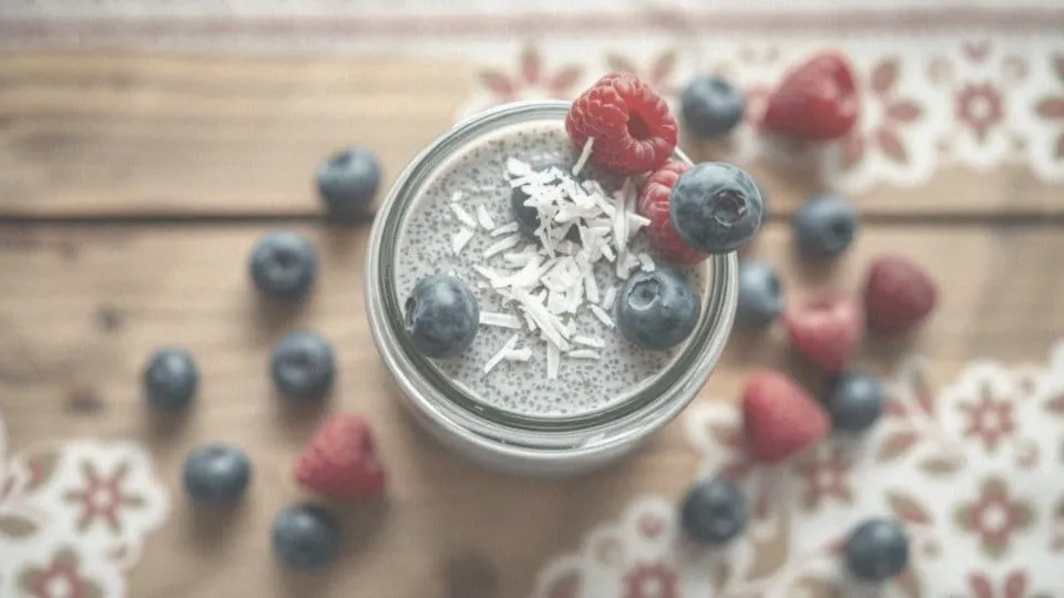 5 pysznych przepisów z nasionami chia dla dzieci: zdrowe posiłki