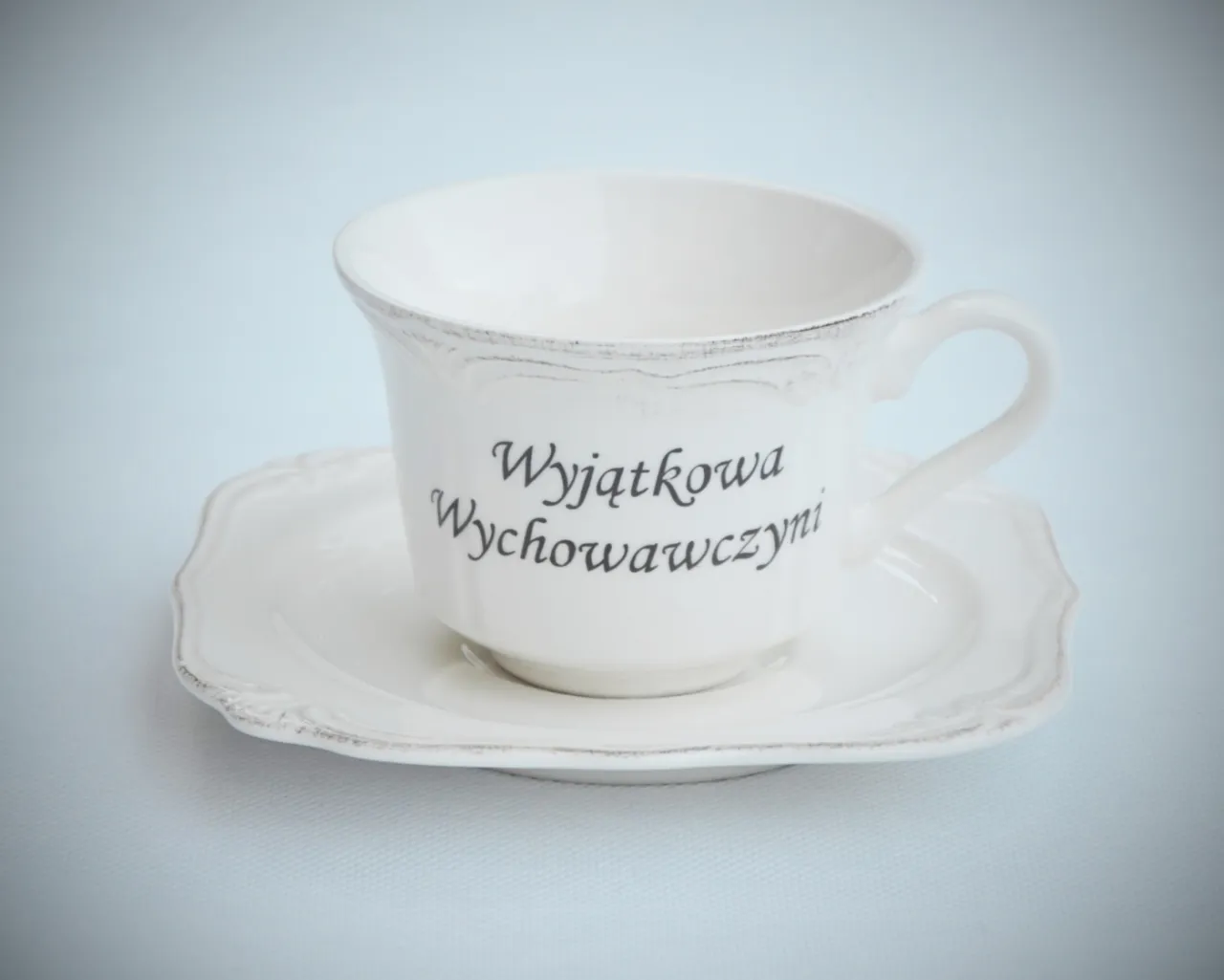 Co kupić na dzień nauczyciela wychowawczyni, aby ją zaskoczyć?