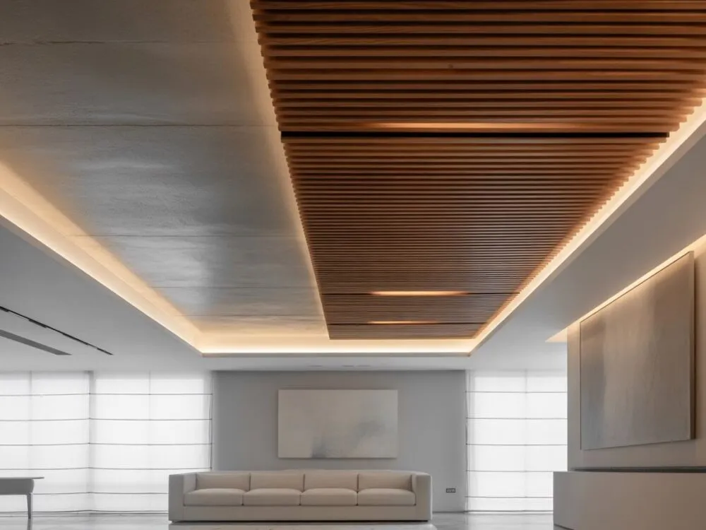 Jak obniżyć sufit przy wysokich oknach - skuteczne triki dekoracyjne Jak obniżyć sufit przy wysokich oknach - skuteczne triki dekoracyjne