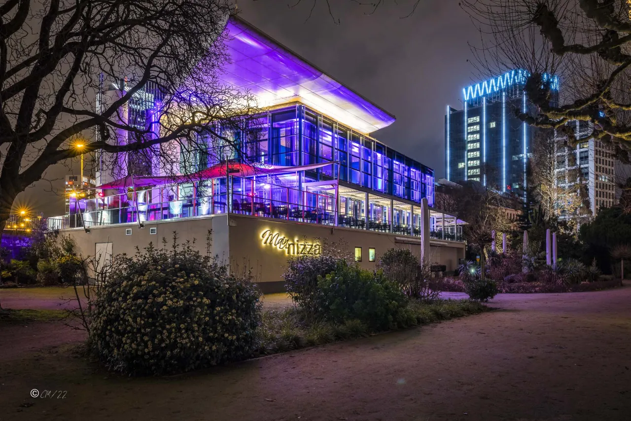 Main Nizza Frankfurt: Restaurant, Biergarten & mediterranes Flair