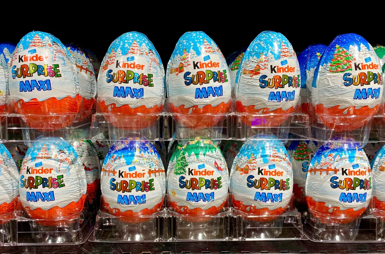 Dlaczego kinder niespodzianka jest zakazana w USA? Oto niebezpieczeństwa