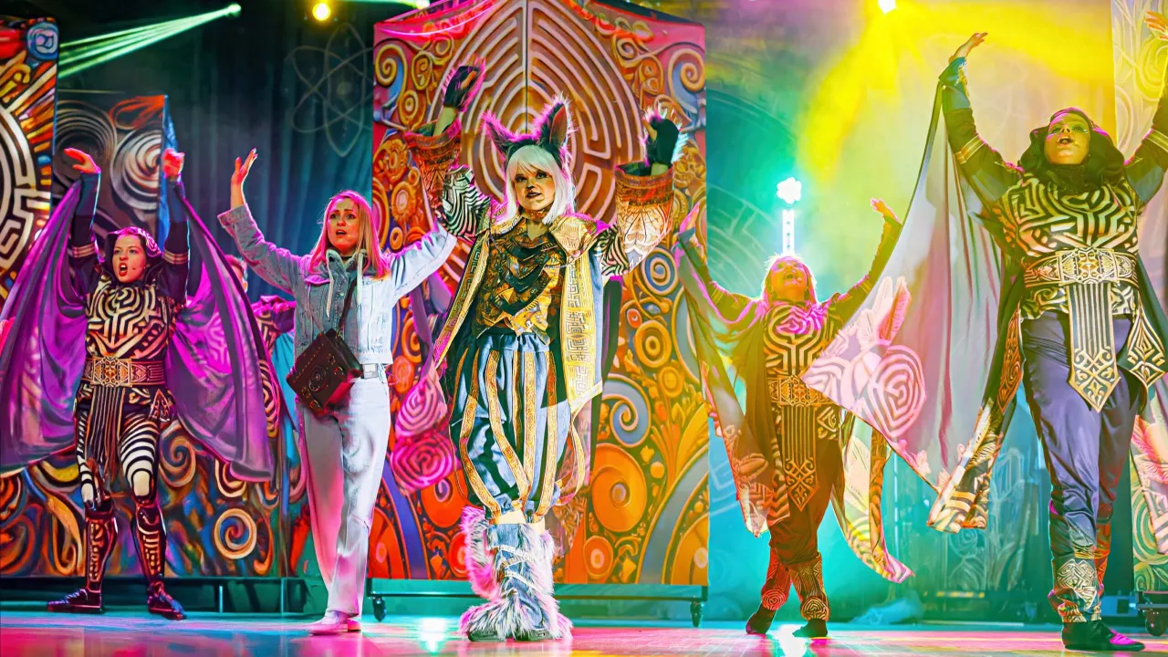 Teatr dla nastolatków: Rozwój, pewność siebie i emocje przewodnik