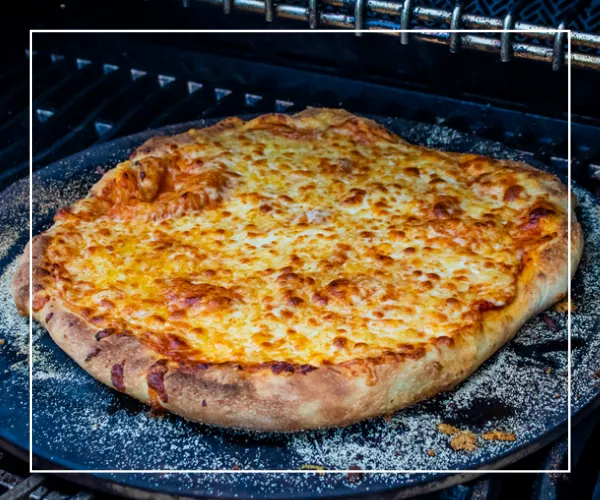 Jak piec do pizzy na grilla zmienia grillowanie w prawdziwą ucztę