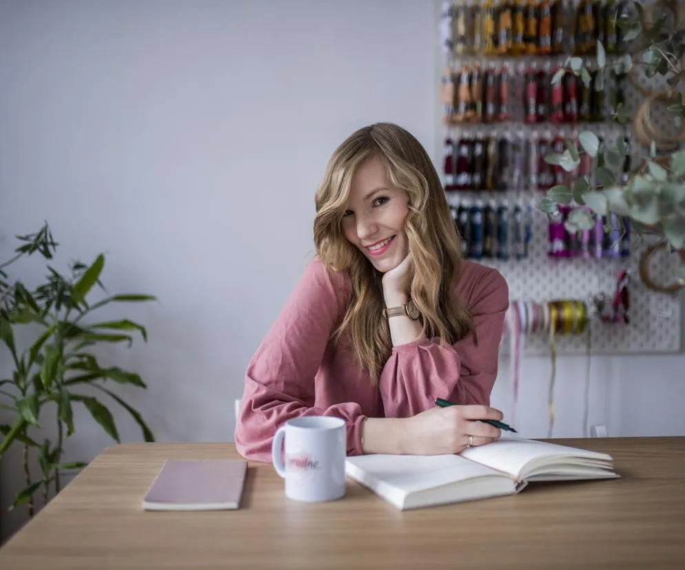 Kto może prowadzić warsztaty rękodzieła? Kluczowe umiejętności i wymagania