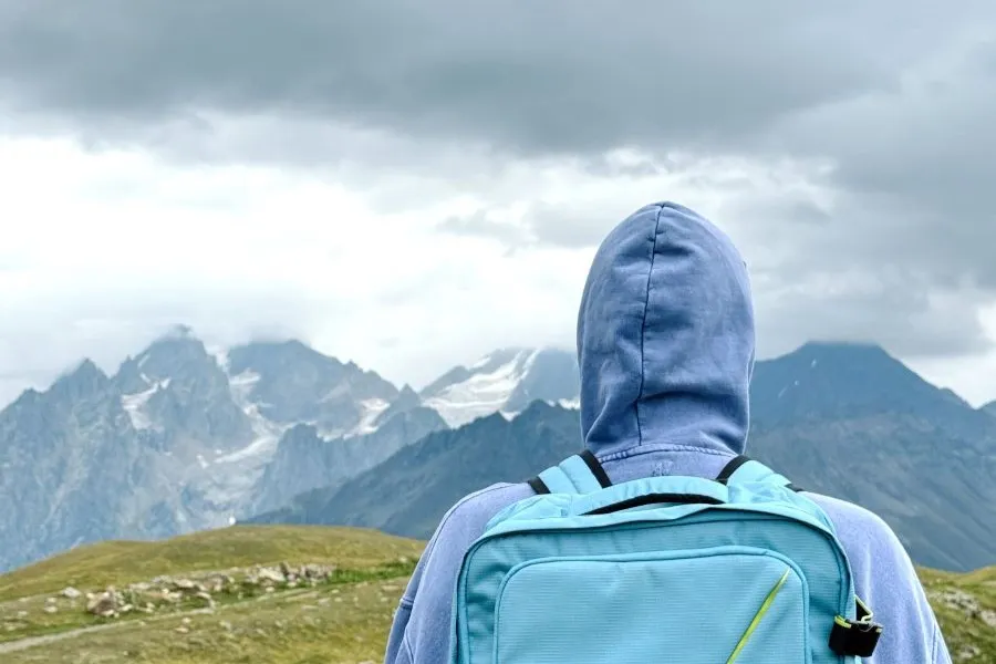 Co zabrać w góry jesienią, by uniknąć zimna i nieprzyjemności