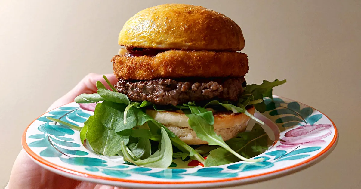 Jak podgrzać hamburgera w piekarniku, aby nie stracił smaku i soczystości