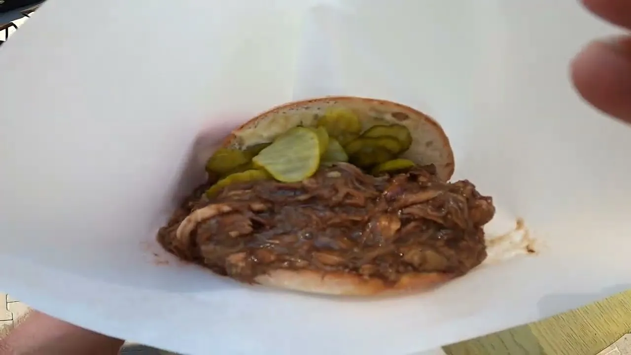 Gdzie zjeść maczankę po krakowsku? Najlepsze miejsca w Krakowie