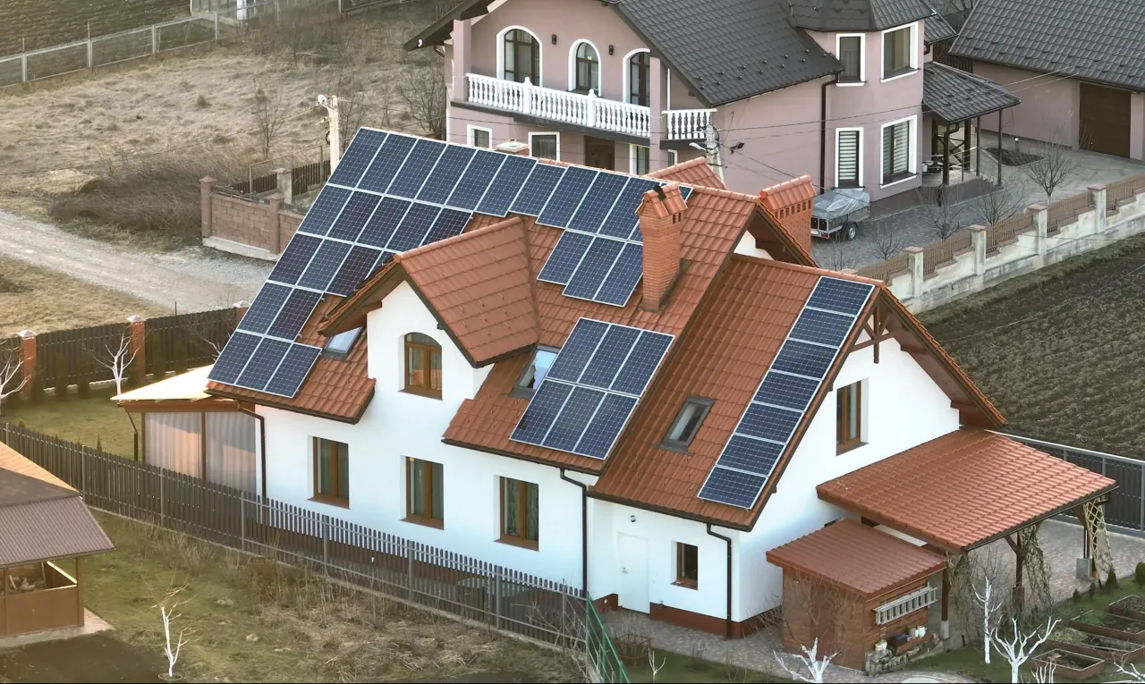 Ulga termomodernizacyjna na dach: odzyskaj do 53 000 zł z PIT