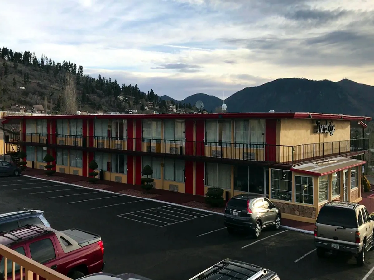 Jak znaleźć tanie noclegi za granicą? 11 trików eksperta