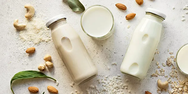 Jakie mleko roślinne jest najzdrowsze? Odkryj niespodziewane fakty