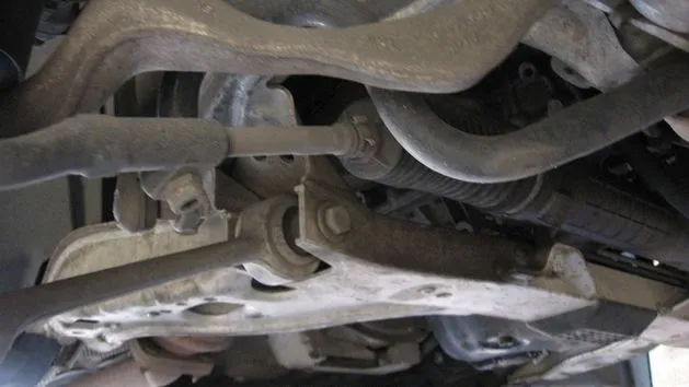 Jak wymienić maglownicę samodzielnie i uniknąć kosztownych błędów Jak wymienić maglownicę samodzielnie i uniknąć kosztownych błędów