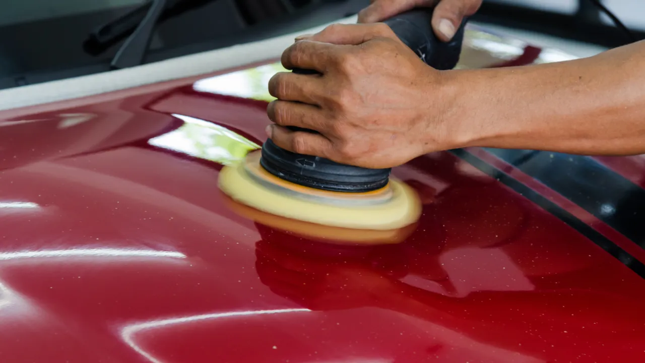 Jak polerować samochód polerką? Lakier jak nowy!