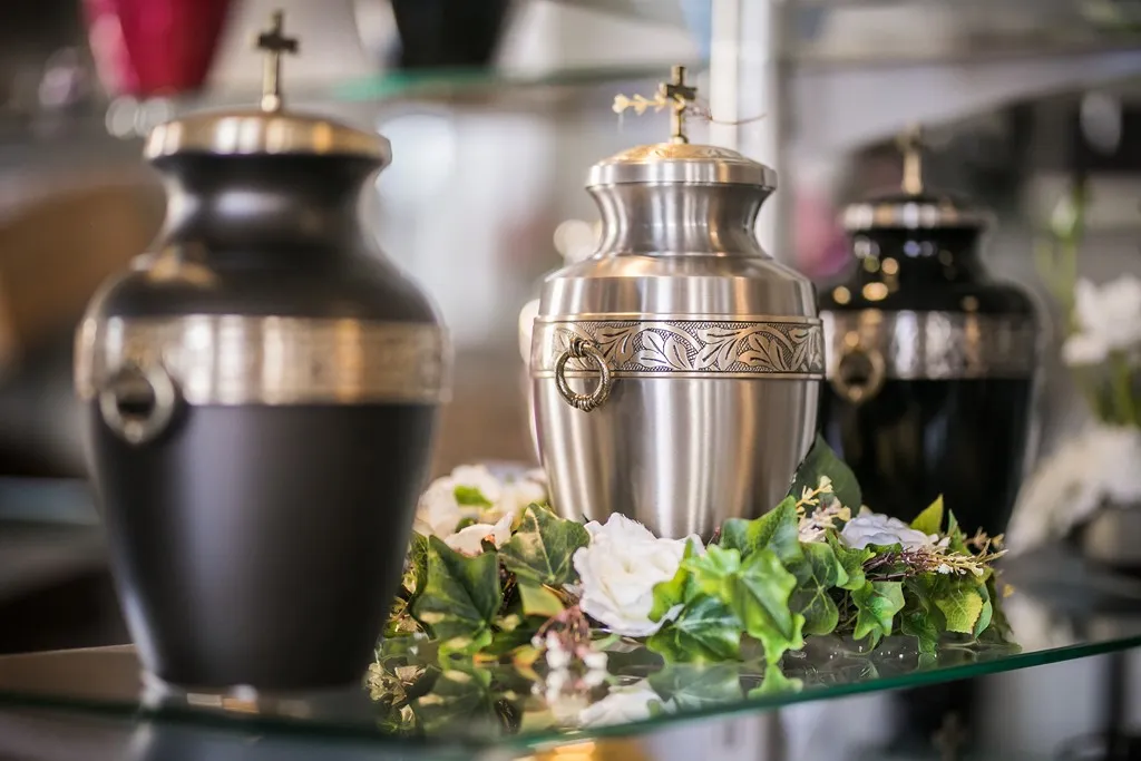 Ile trwa kremacja człowieka? Poznaj czas i etapy procesu Ile trwa kremacja człowieka? Poznaj czas i etapy procesu