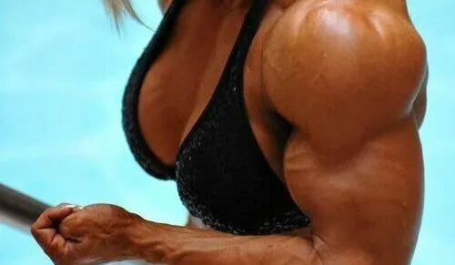 Sterydy dla kobiet – jakie wybrać, skutki uboczne i bezpieczne stosowanie