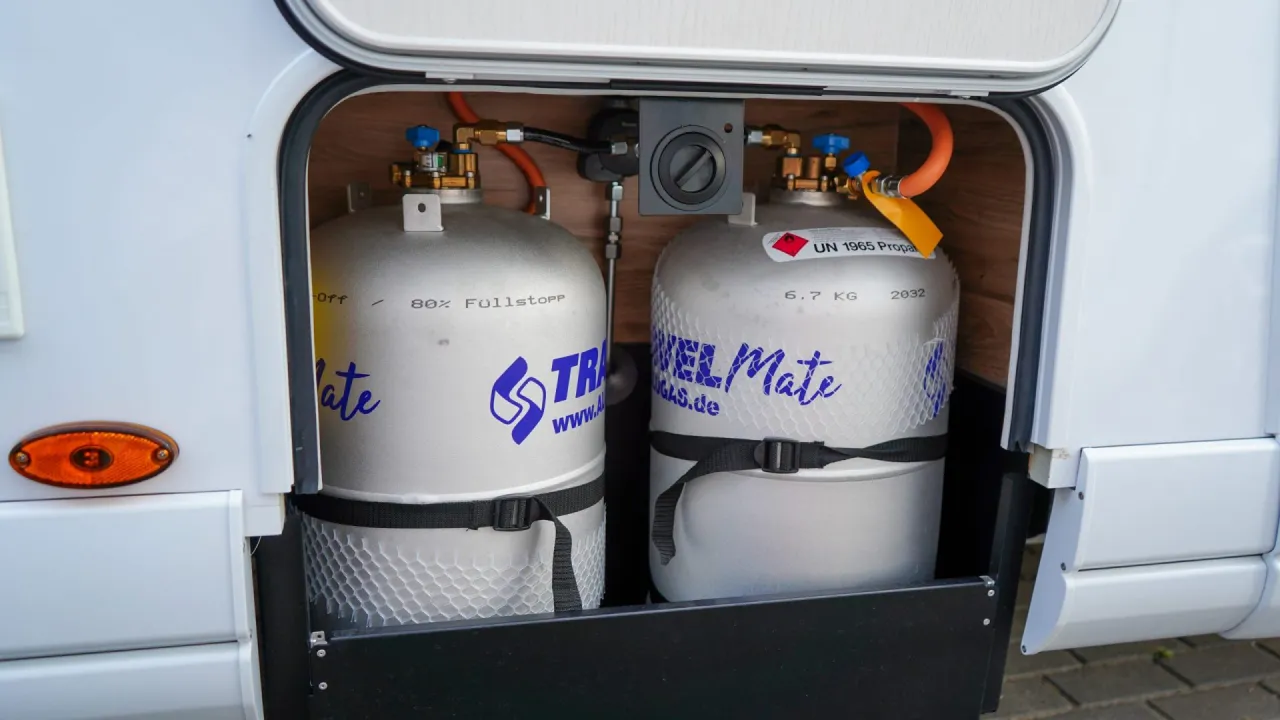 Jaki gaz do kampera? Odkryj najlepsze opcje i uniknij problemów