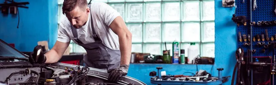 Gdzie znajduje się warsztat naprawy nie do naprawy Adama Klimka?