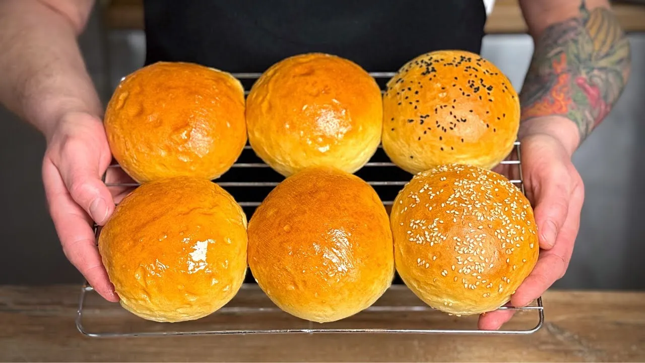 Jak podgrzać bułki do hamburgerów w piekarniku? Sekrety idealnych!
