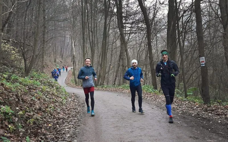 Bieganie w Krakowie: Odkryj najlepsze trasy, grupy i wydarzenia!