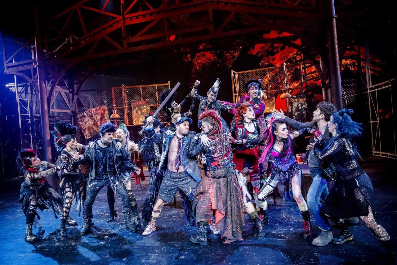 We Will Rock You Musical: Bilety, Obsada i Recenzje w Teatrze ROMA