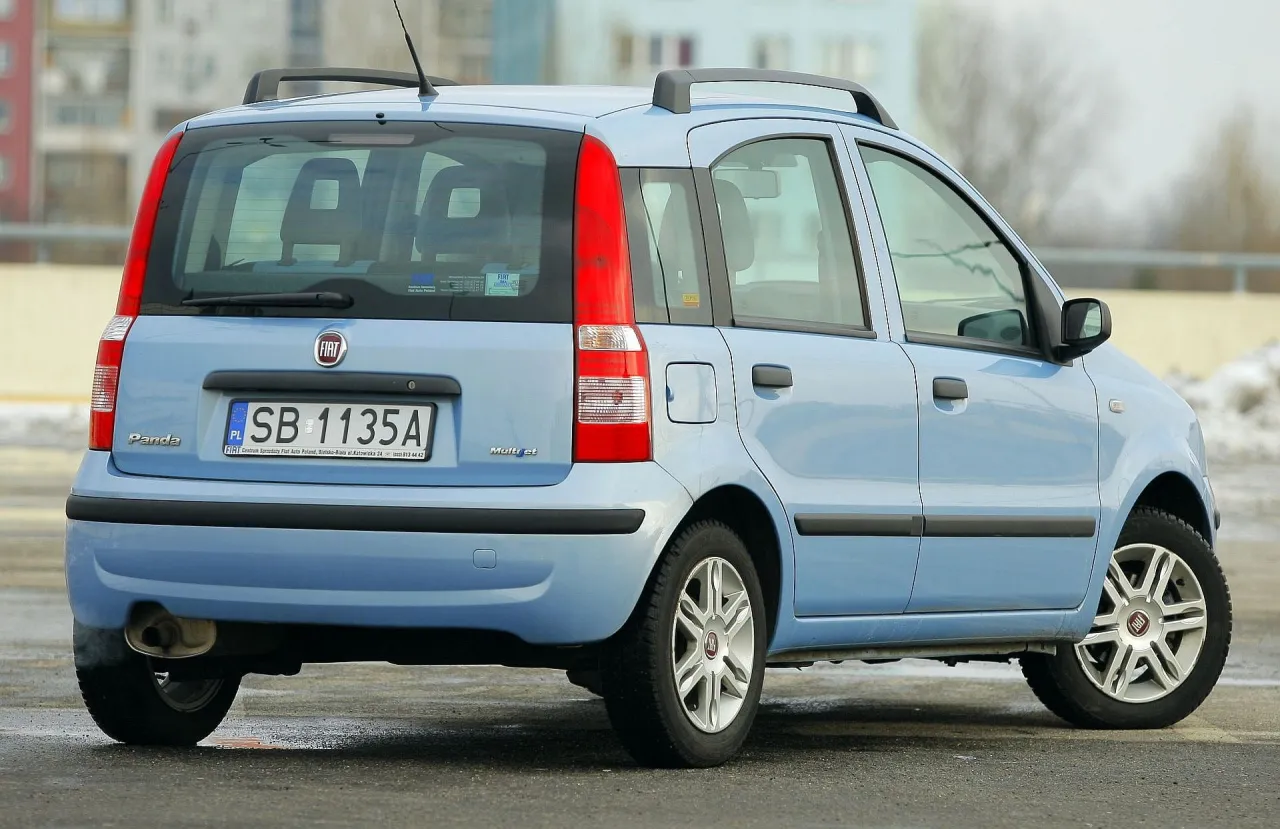 Małe auto z automatem do 10 tys. - wybierz mądrze, uniknij pułapek Małe auto z automatem do 10 tys. - wybierz mądrze, uniknij pułapek