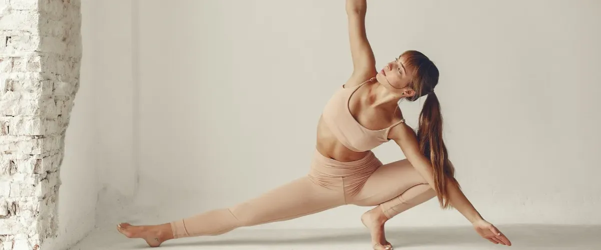 Co daje rozciąganie? Zyskaj elastyczność, pozbądź się bólu i stresu