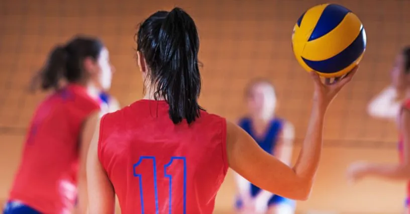 Zajęcia z siatkówki: Twój przewodnik. Jak zacząć, ile kosztuje i gdzie?
