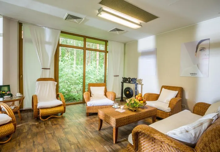 Hotel Ossa ile pokoi - poznaj dokładną liczbę i możliwości zakwaterowania