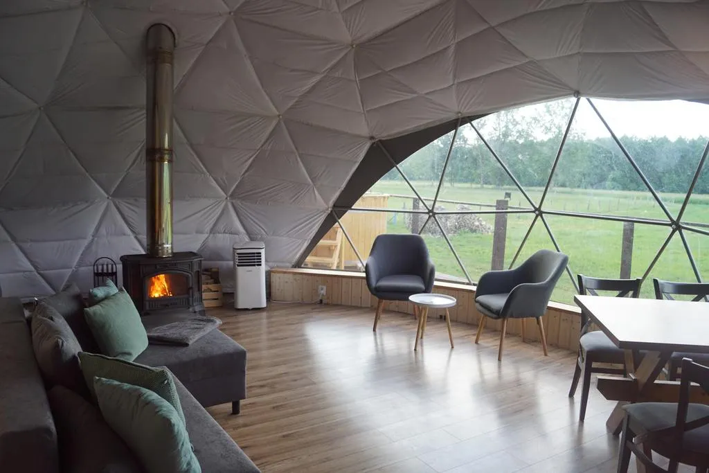 Nocleg w Polsce: Gdzie szukać, by znaleźć tanio i bezpiecznie?