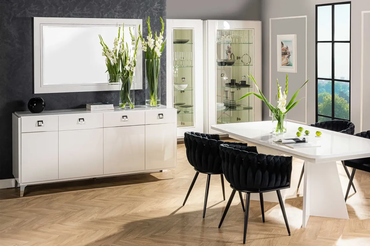 Jak urządzić salon z białymi meblami, aby uniknąć monotonii i dodać stylu