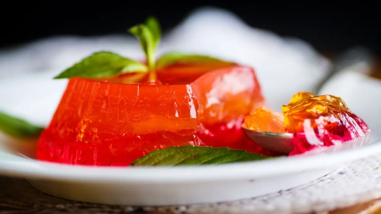 Ile kalorii ma gotowa galaretka? Sprawdź, co naprawdę zawiera