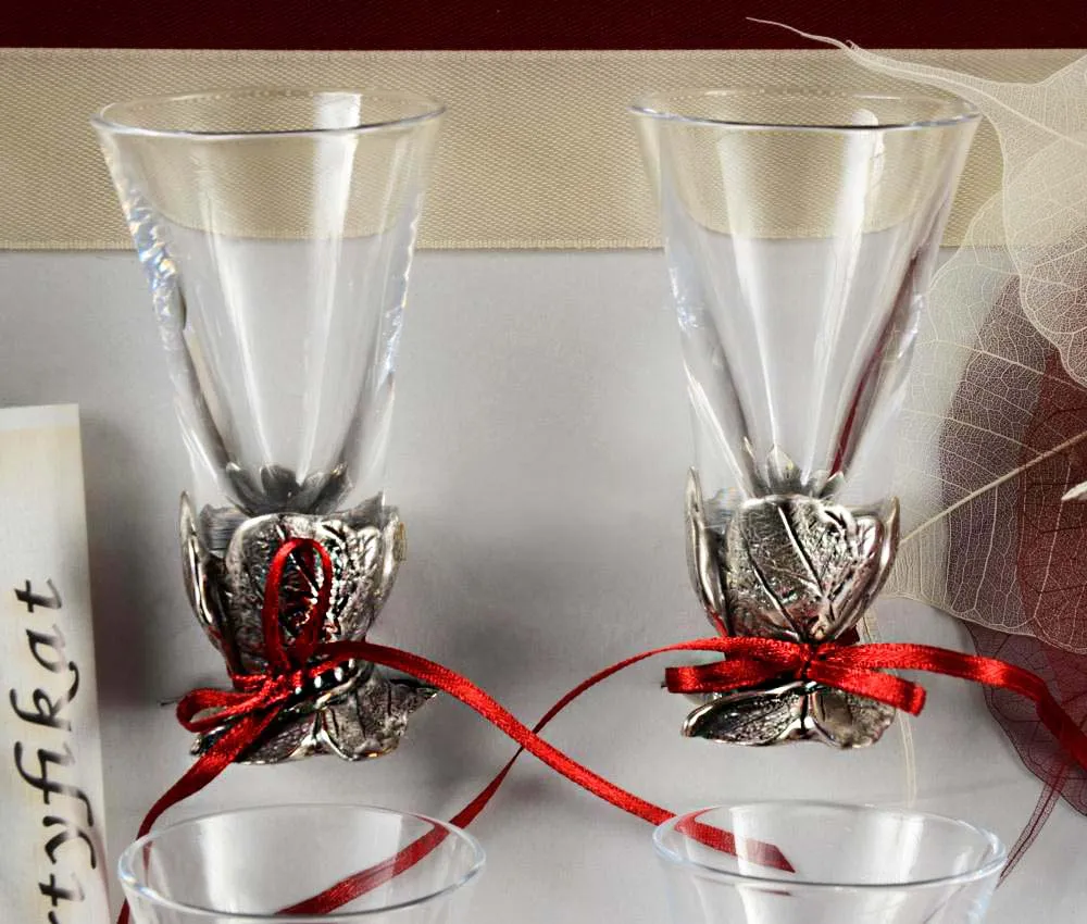 Jak zapakować kieliszki na prezent, by uniknąć ich uszkodzenia?