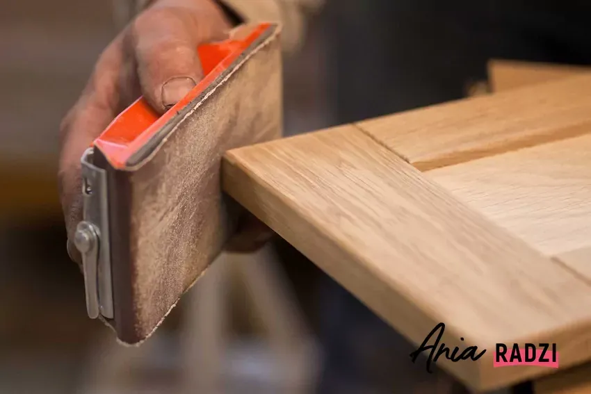 Renowacja mebli krok po kroku: Odśwież wnętrze i oszczędź!