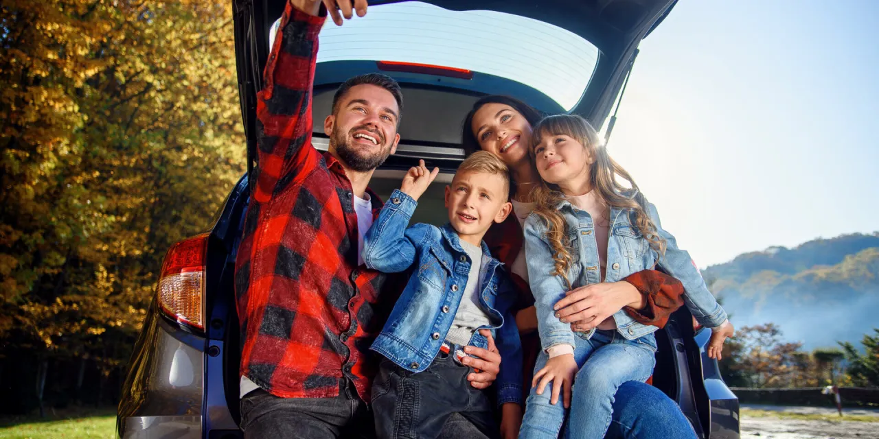 Zwiedzanie Mazur samochodem: Trasa po najpiękniejszych atrakcjach