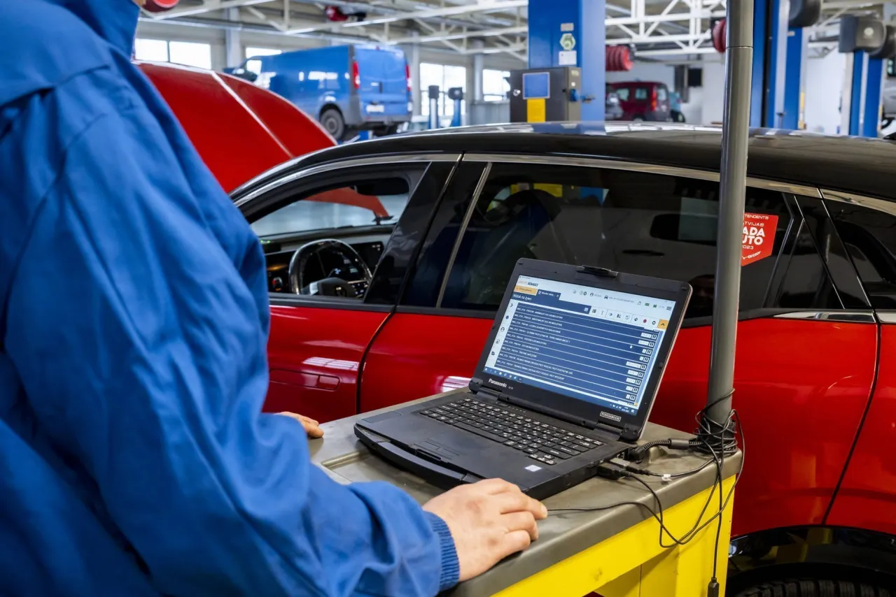 Ile wytrzymuje bateria w samochodzie elektrycznym? Oto zaskakujące fakty