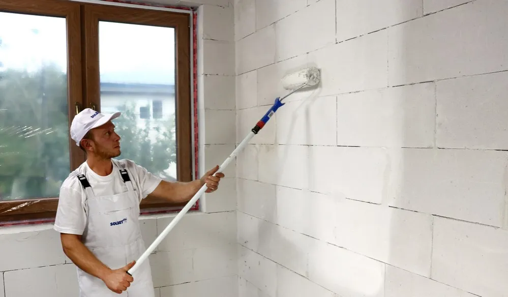 Jak skutecznie stosować uni grunt - uniknij błędów przy aplikacji