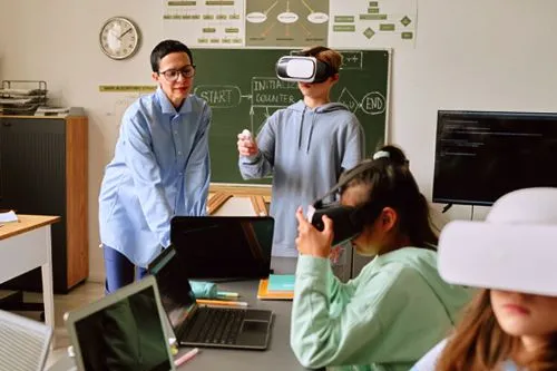 Nauczanie zintegrowane: definicja, korzyści i metody wdrażania