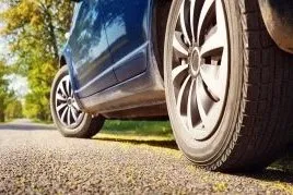 Ile lat można używać opony? Poznaj limity i zasady bezpieczeństwa