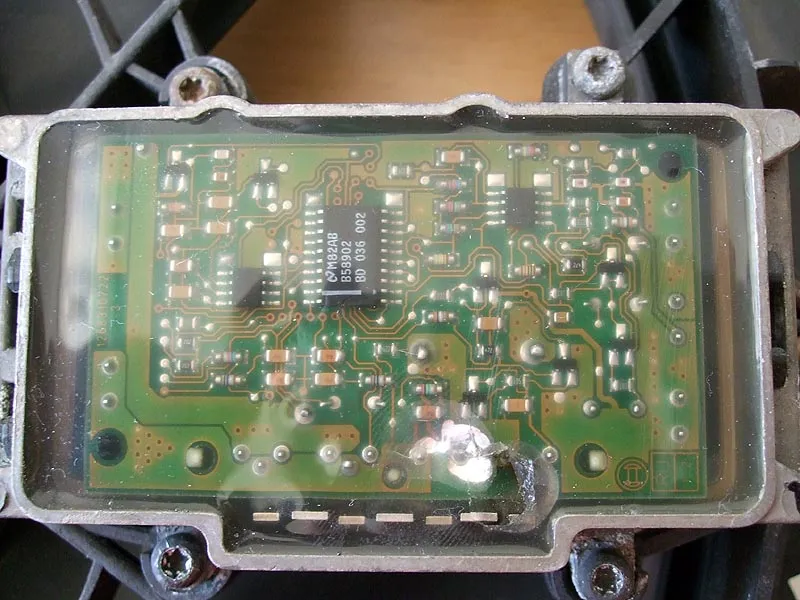 Jak sprawdzić moduł wentylatora bmw e46 i uniknąć kosztownych napraw