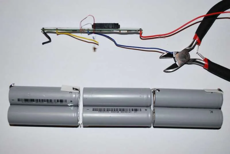 Wymiana ogniw w baterii laptopa HP - uniknij kosztownych błędów