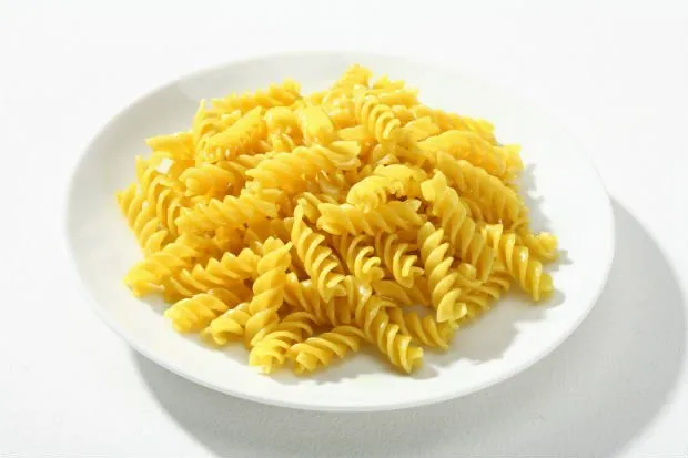 Ile kcal ma ugotowany makaron? Zaskakujące różnice w kaloryczności!
