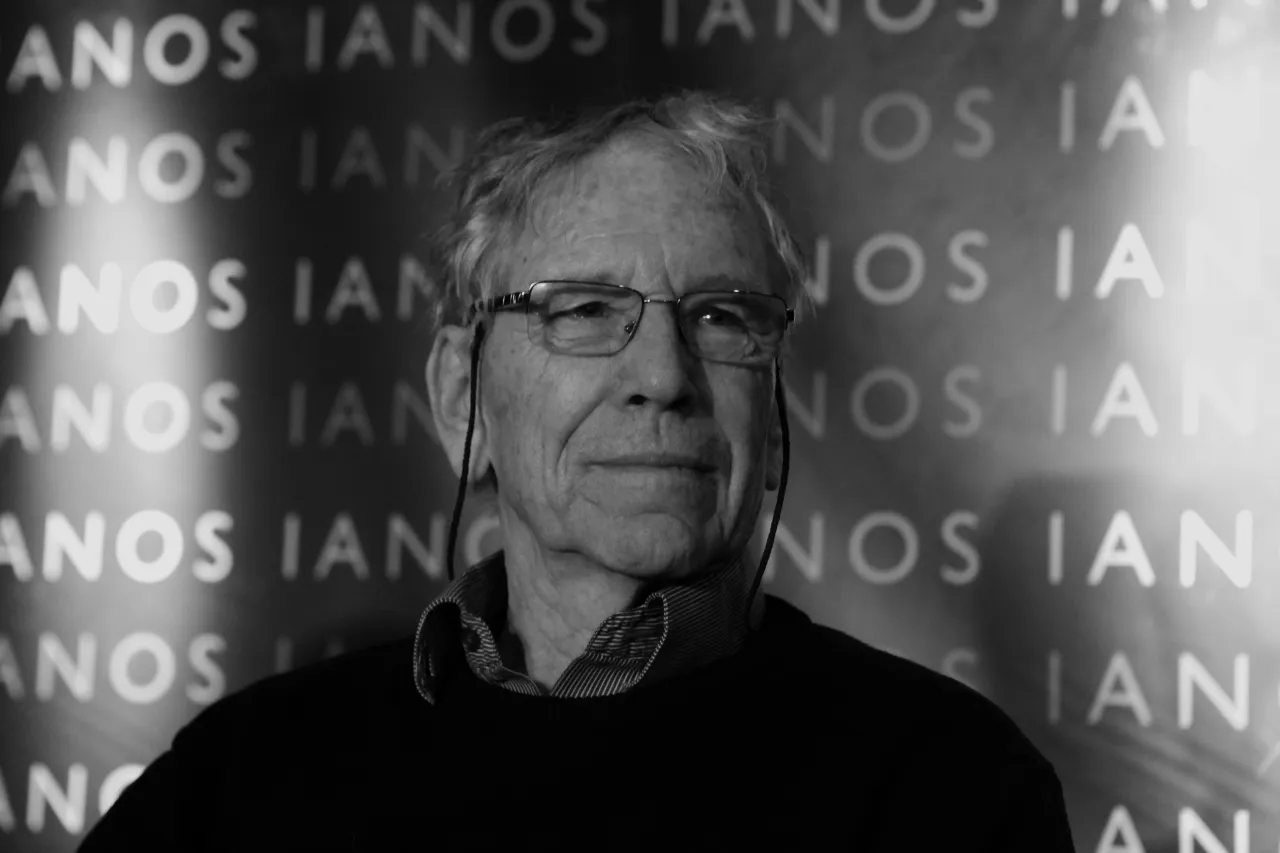 Amos Oz "Czarna skrzynka": Czy rozszyfrujesz jej tajemnice? Amos Oz "Czarna skrzynka": Czy rozszyfrujesz jej tajemnice?